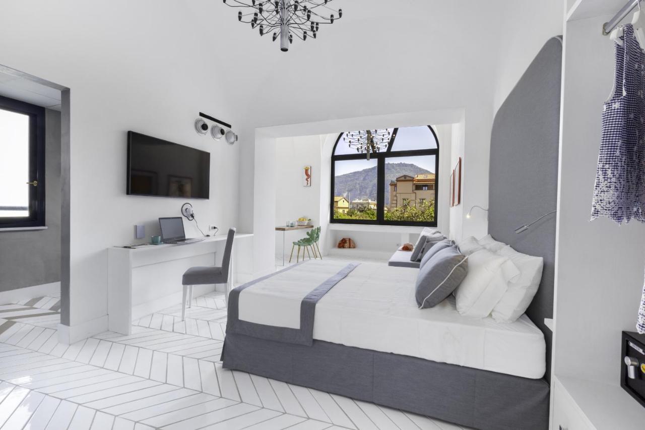 Estate4Home - Iommella Luxury Rooms Sant'Agnello Eksteriør billede